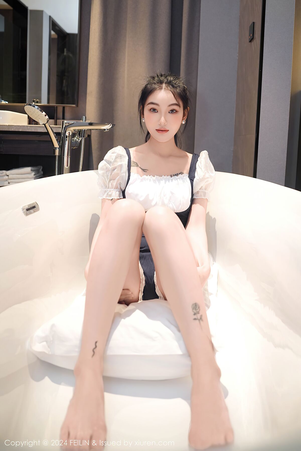 精品亚洲国产成人AV在线看